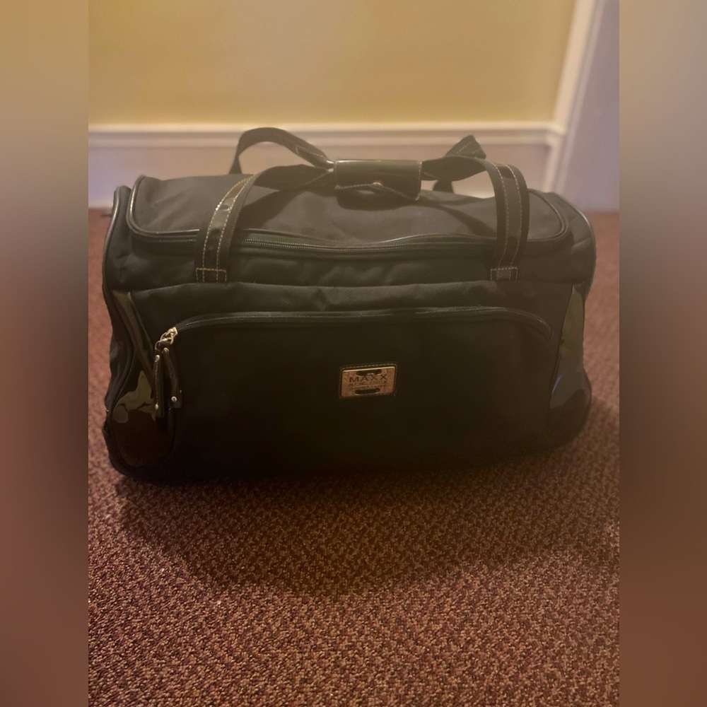 Maxx New York Rolling Duffel Bag Black Gem